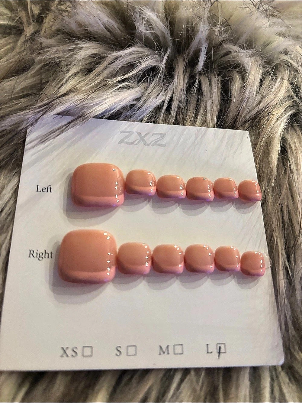 Press-On Nails in Pink